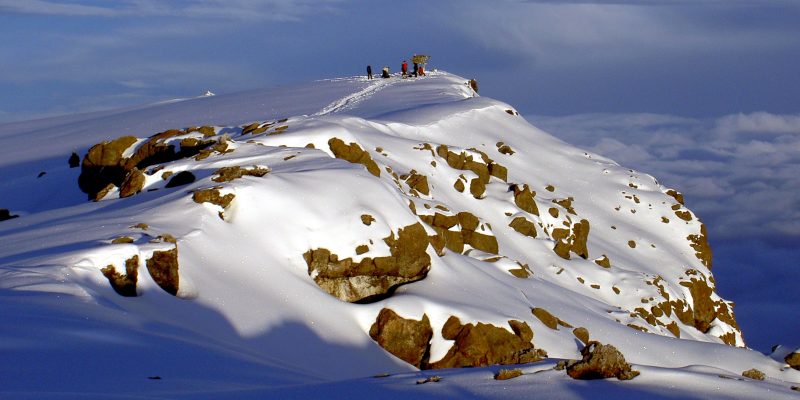 Uhuru_Peak_Mt._Kilimanjaro_1